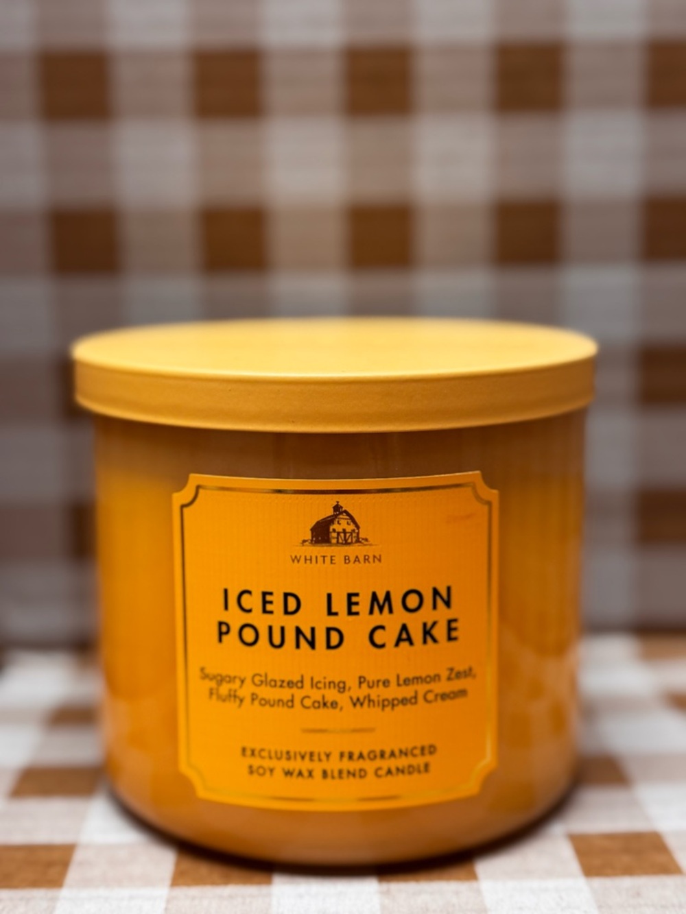 NEW B&BW White Barn Iced Lemon Pound Cake 3 wick candle - Picture 2 of 3